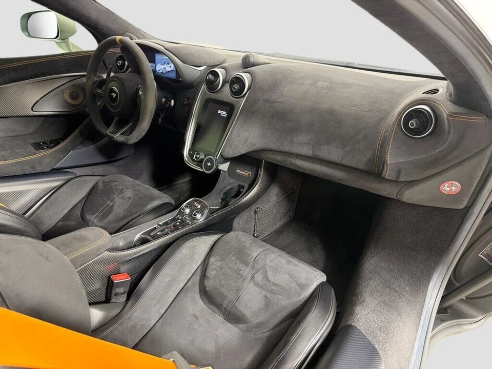2020 McLaren 600LT Spider - Image 28 of 29