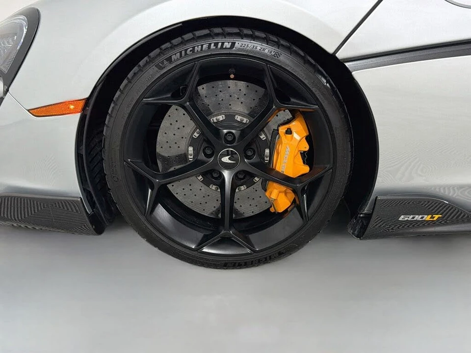 2020 McLaren 600LT Spider - Image 26 of 29
