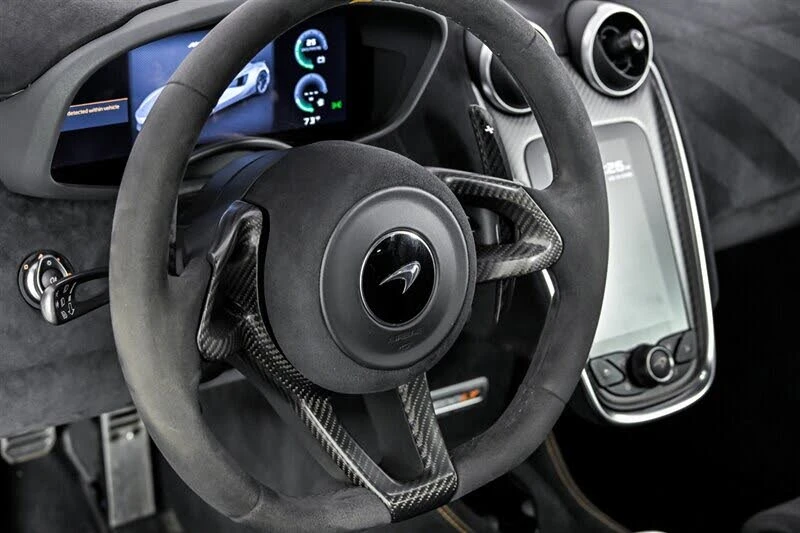 2020 McLaren 600LT Spider - Image 25 of 31