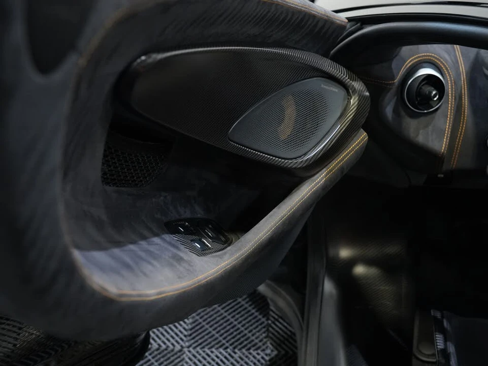 2020 McLaren 600LT Spider - Image 30 of 31