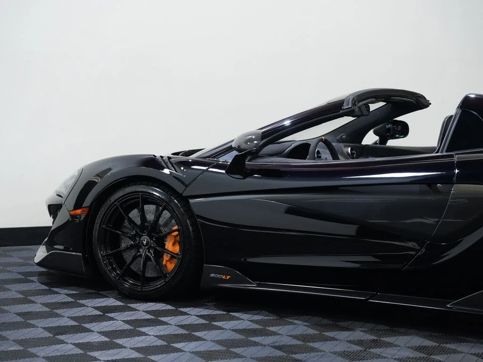2020 McLaren 600LT Spider - Image 24 of 31