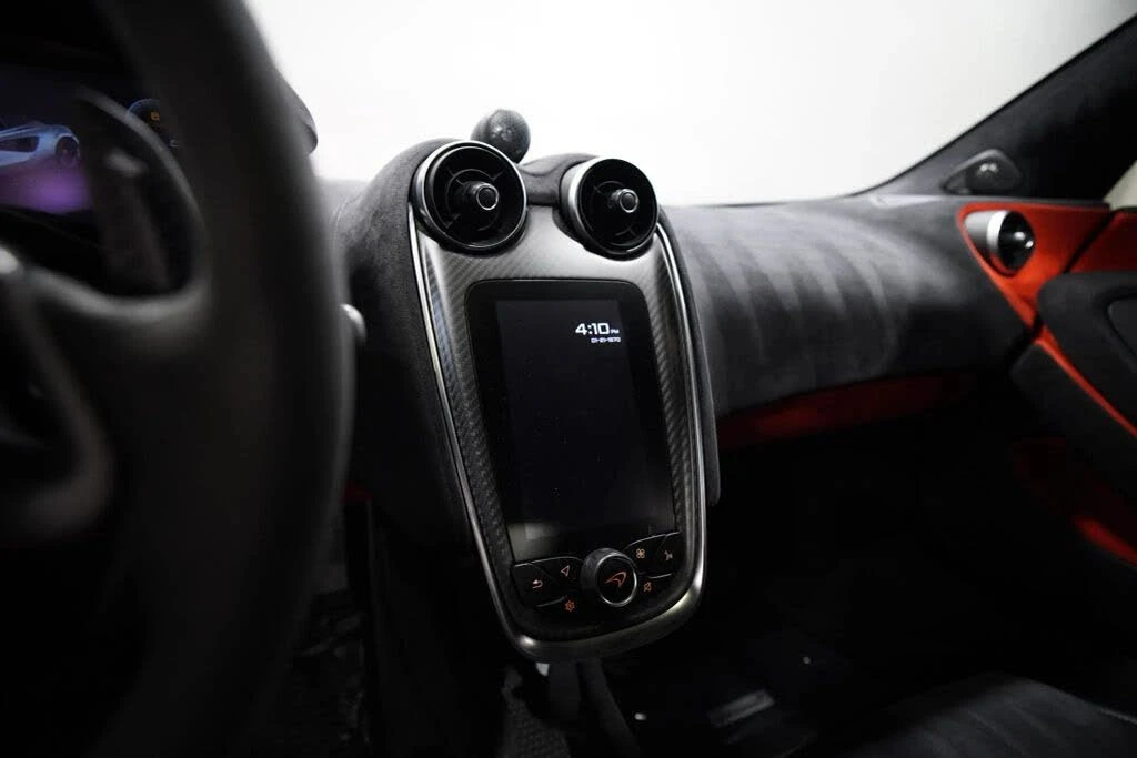 2020 McLaren 600LT Spider - Image 25 of 31