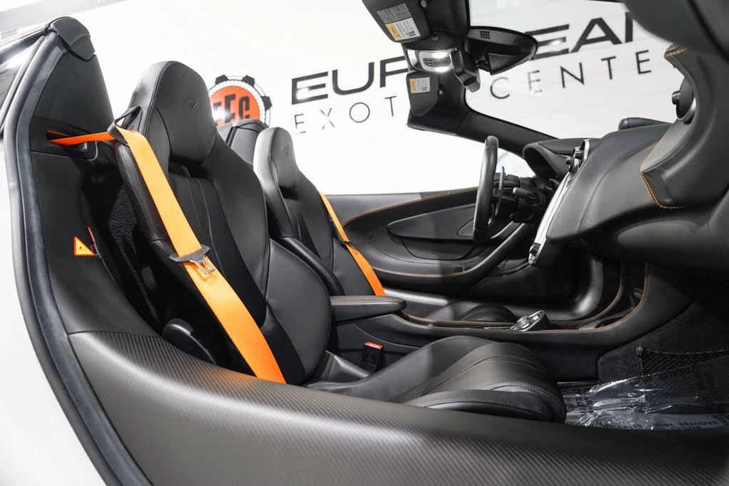2020 McLaren 600LT Spider - Image 17 of 31