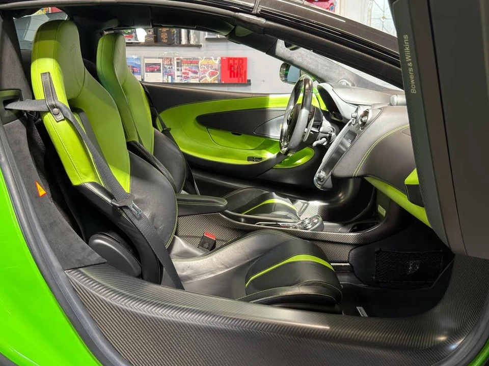 2020 McLaren 600LT Spider - Image 17 of 31