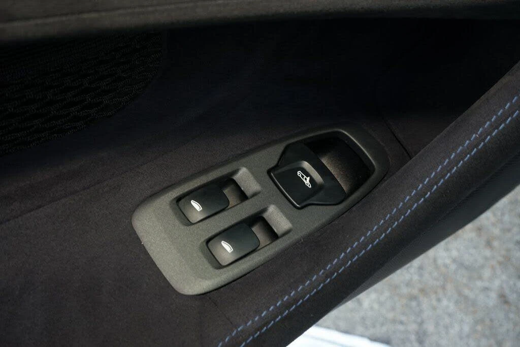 2020 McLaren 600LT Spider - Image 25 of 31