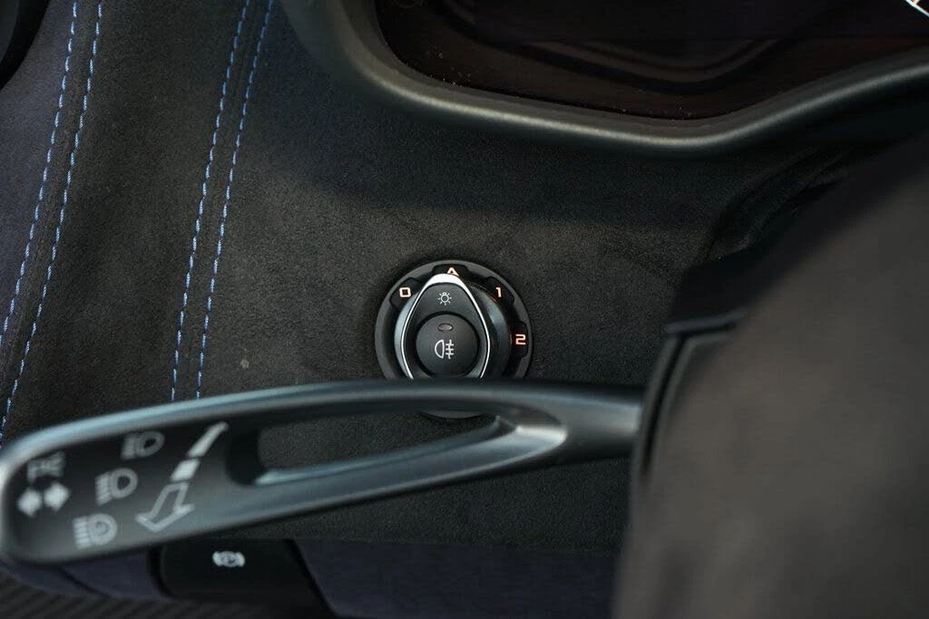 2020 McLaren 600LT Spider - Image 28 of 31