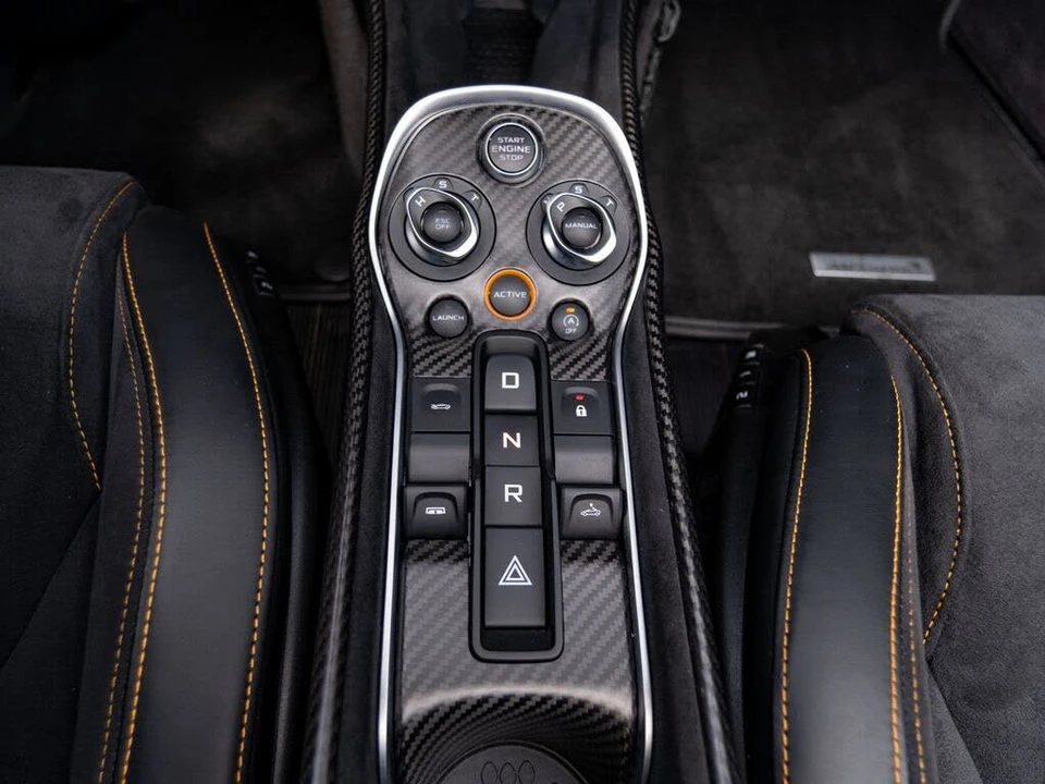 2020 McLaren 600LT Spider - Image 14 of 31