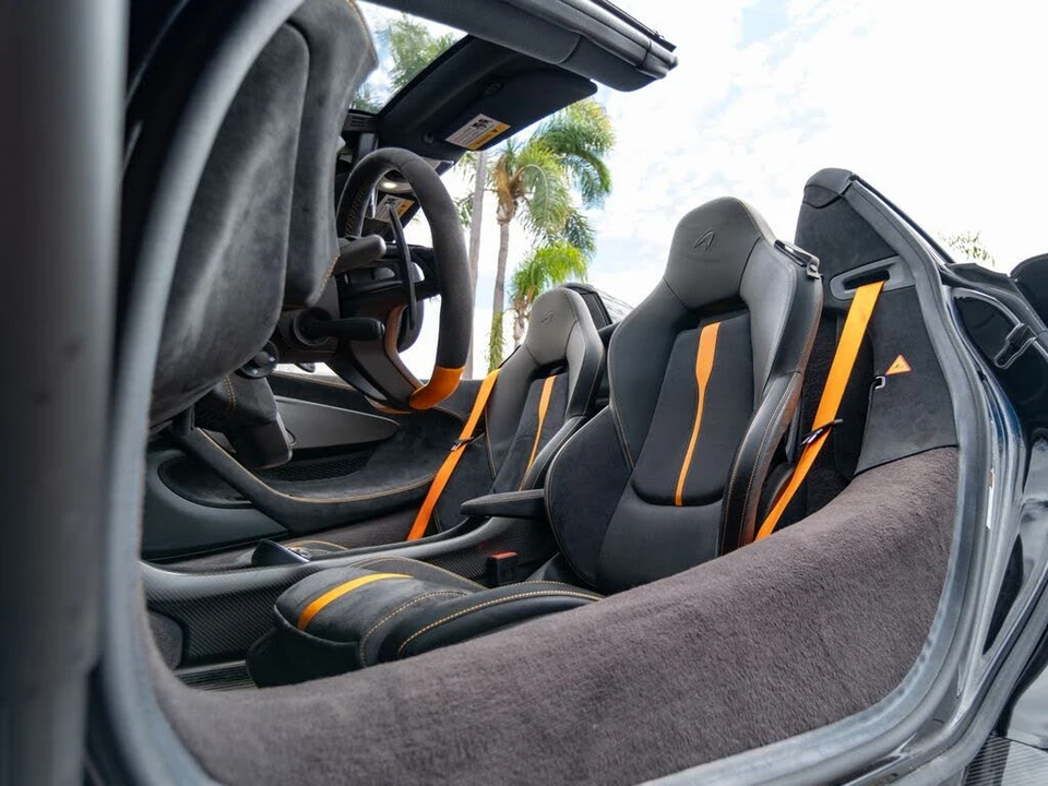2020 McLaren 600LT Spider - Image 17 of 31