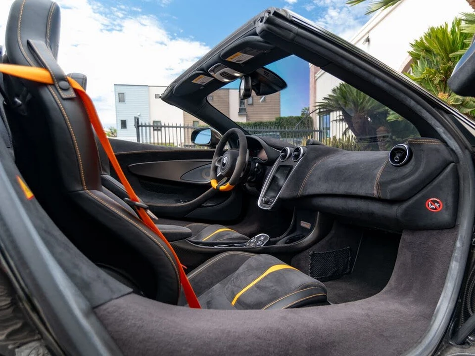 2020 McLaren 600LT Spider - Image 10 of 31