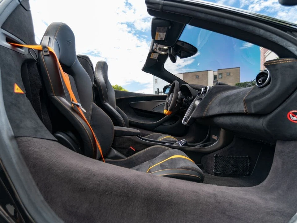 2020 McLaren 600LT Spider - Image 18 of 31