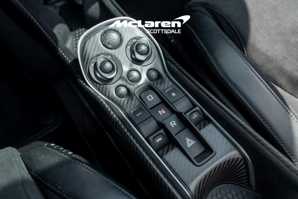 2020 McLaren 600LT Spider - Image 17 of 31