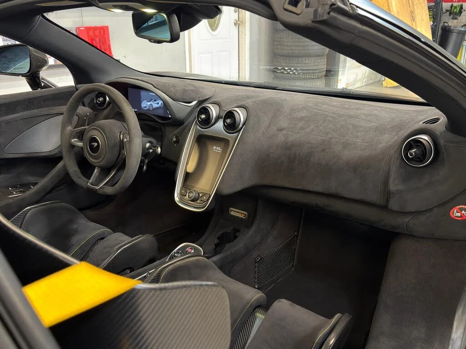 2020 McLaren 600LT Spider - Image 27 of 31