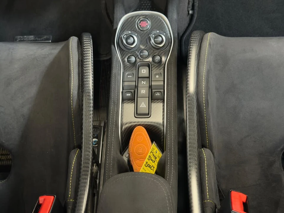 2020 McLaren 600LT Spider - Image 29 of 31
