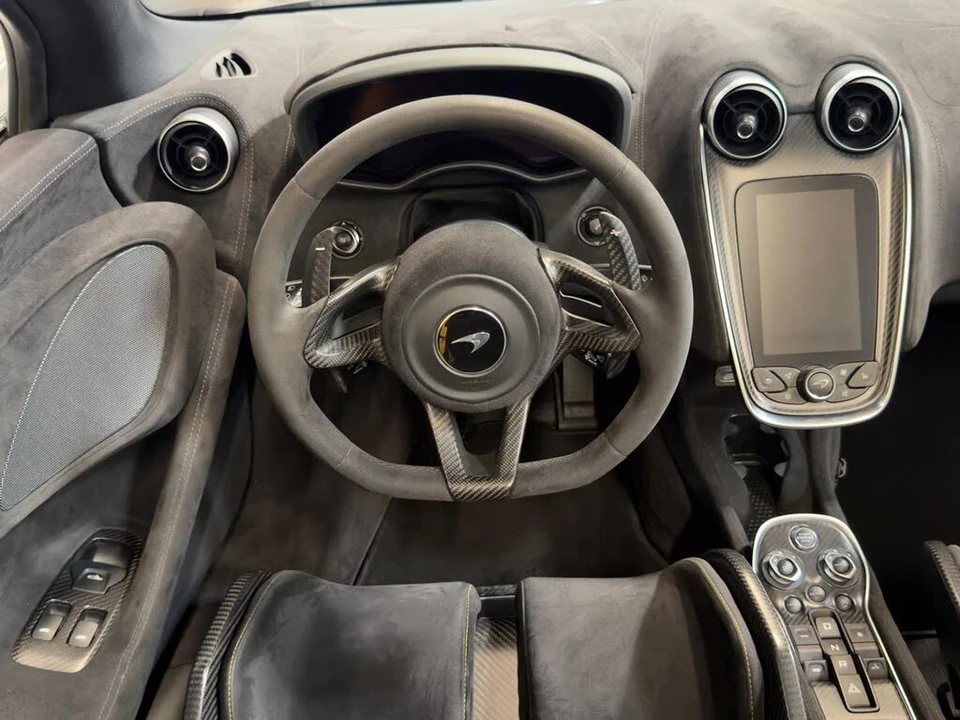 2020 McLaren 600LT Spider - Image 23 of 31