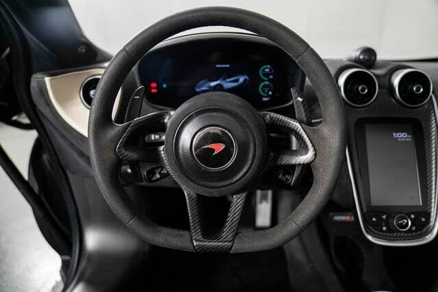 2020 McLaren 600LT Spider - Image 17 of 31
