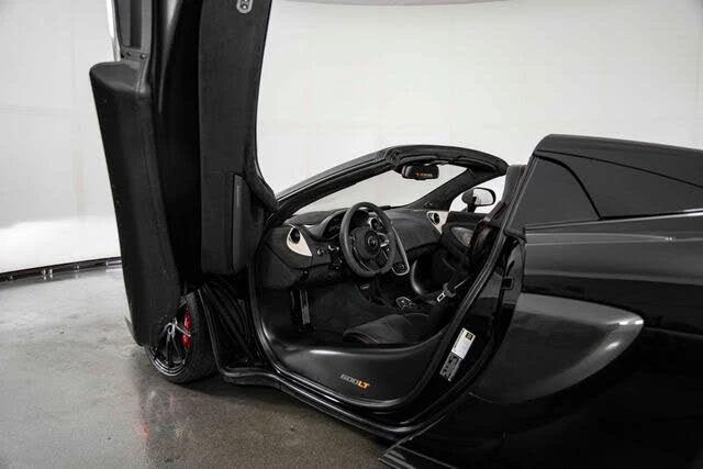 2020 McLaren 600LT Spider - Image 14 of 31