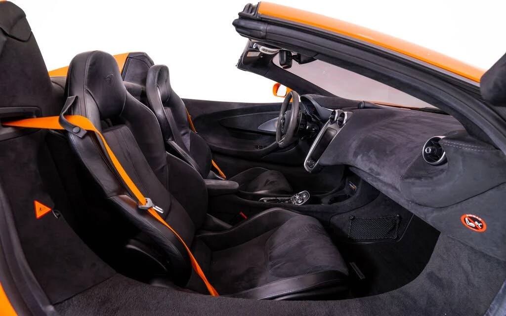 2020 McLaren 600LT Spider - Image 25 of 27