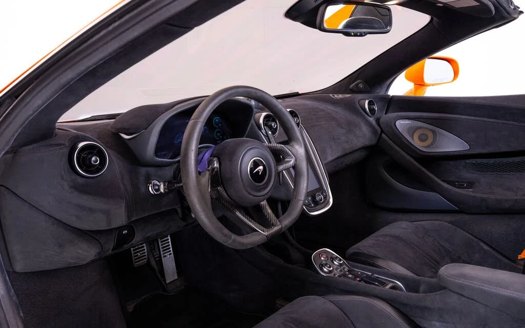 2020 McLaren 600LT Spider - Image 22 of 27