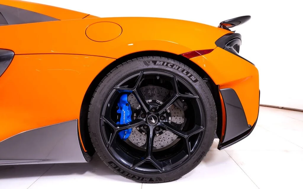 2020 McLaren 600LT Spider - Image 19 of 27