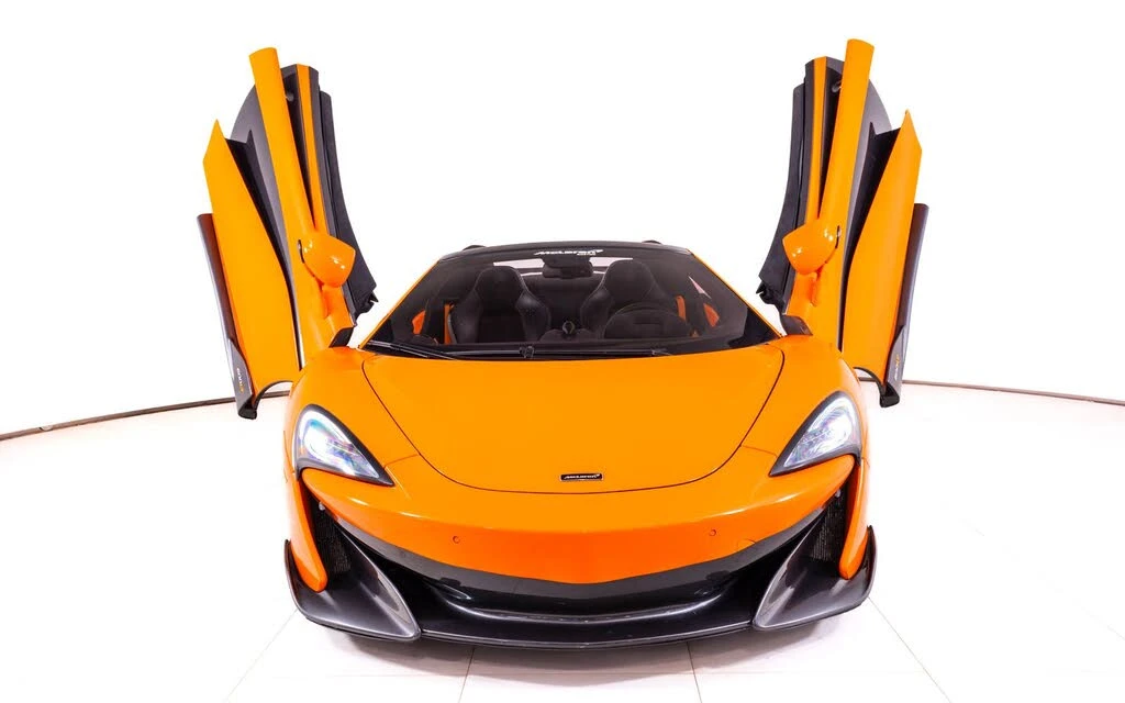 2020 McLaren 600LT Spider - Image 11 of 27