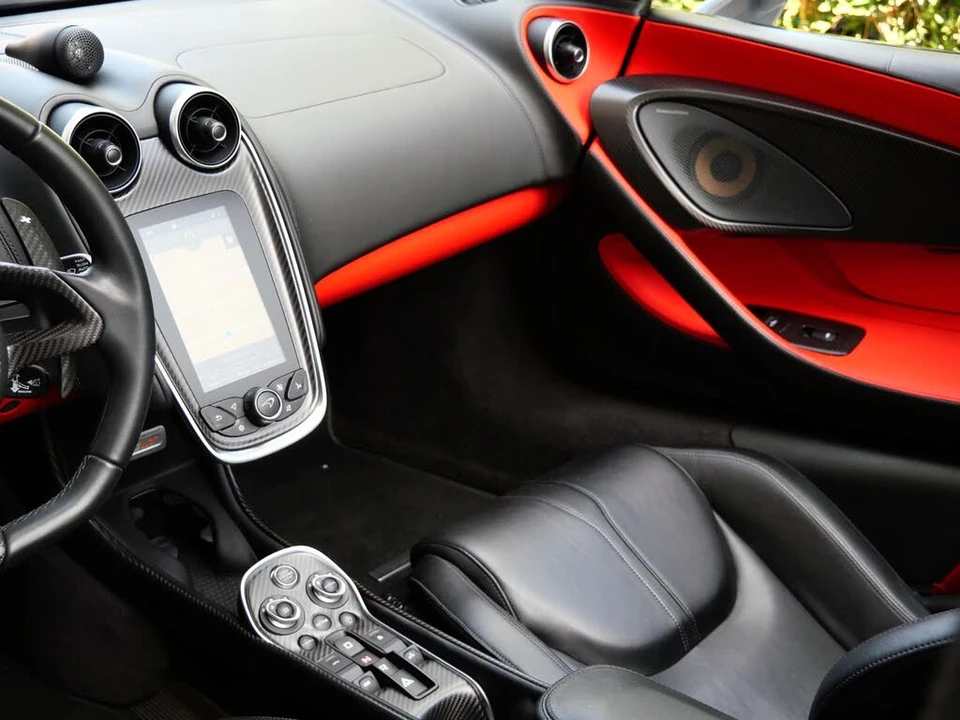 2020 McLaren 600LT Spider - Image 23 of 31