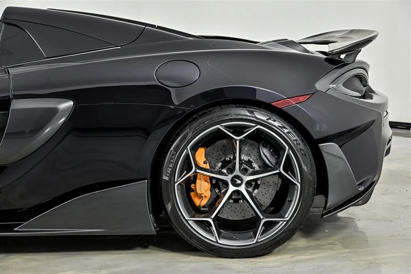 2020 McLaren 600LT Spider - Image 11 of 31