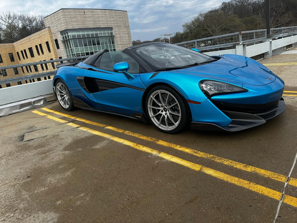 2020 McLaren 600LT Spider - Image 28 of 31