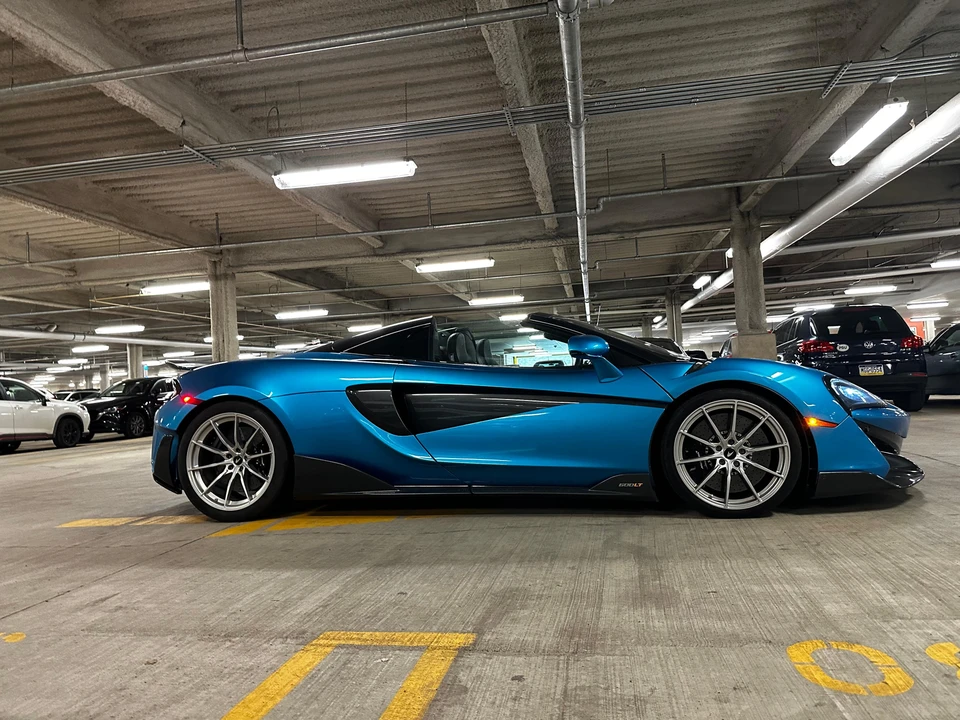 2020 McLaren 600LT Spider - Image 26 of 31