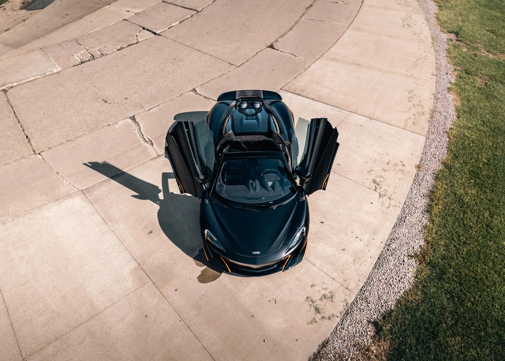 2020 McLaren 600LT Spider - Image 17 of 31