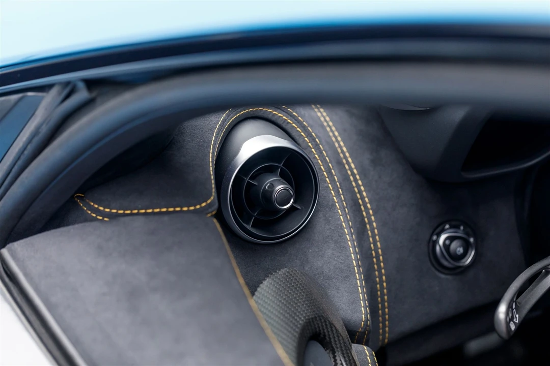 2020 McLaren 600LT Spider - Image 3 of 31