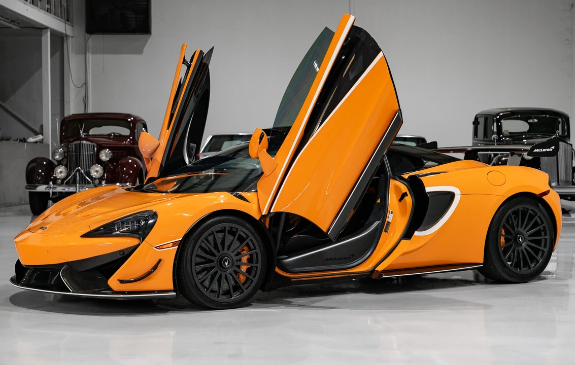 2020 McLaren 620R - Image 2 of 21