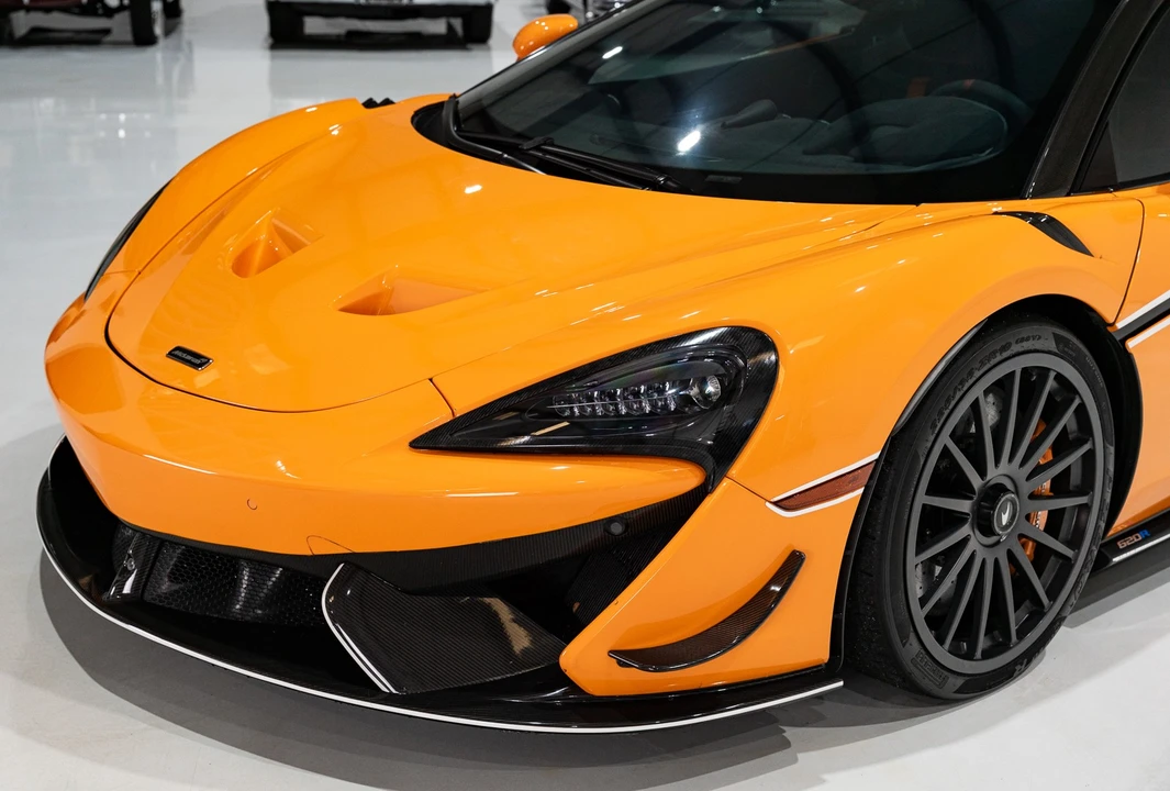 2020 McLaren 620R - Image 16 of 21