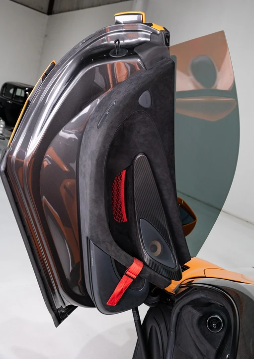2020 McLaren 620R - Image 19 of 21