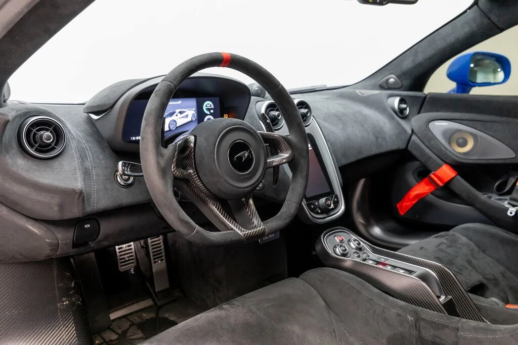 2020 McLaren 620R - Image 2 of 31