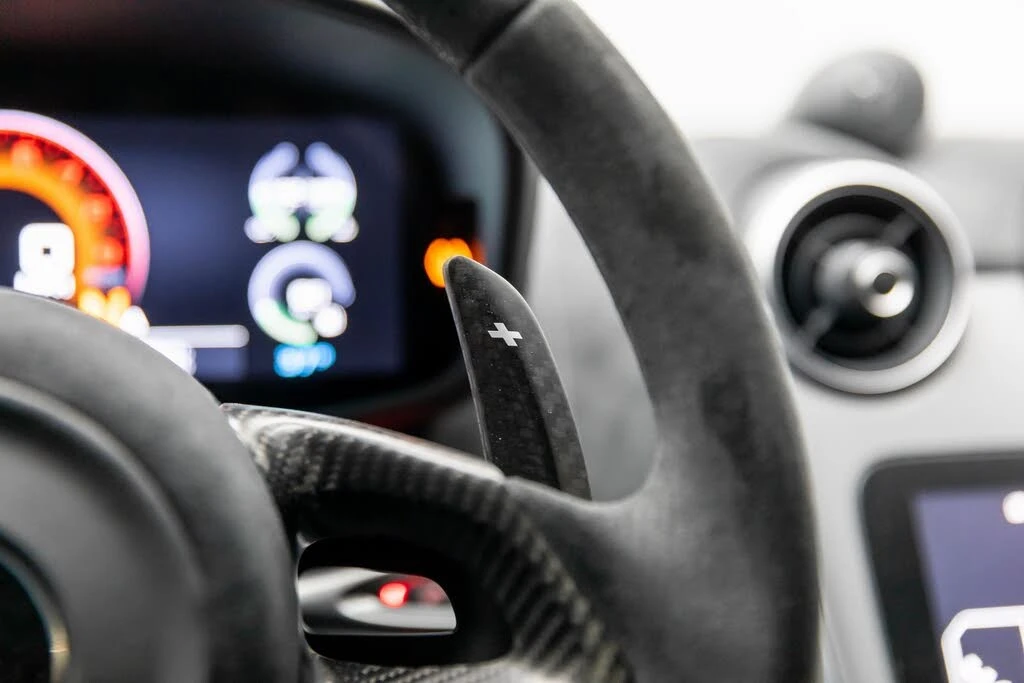 2020 McLaren 620R - Image 28 of 31