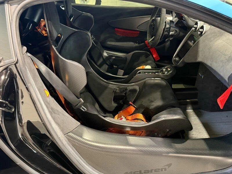 2020 McLaren 620R - Image 13 of 31