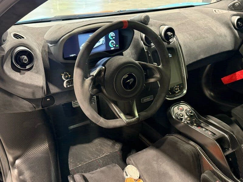 2020 McLaren 620R - Image 10 of 31