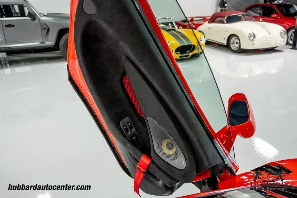 2020 McLaren 620R - Image 16 of 31