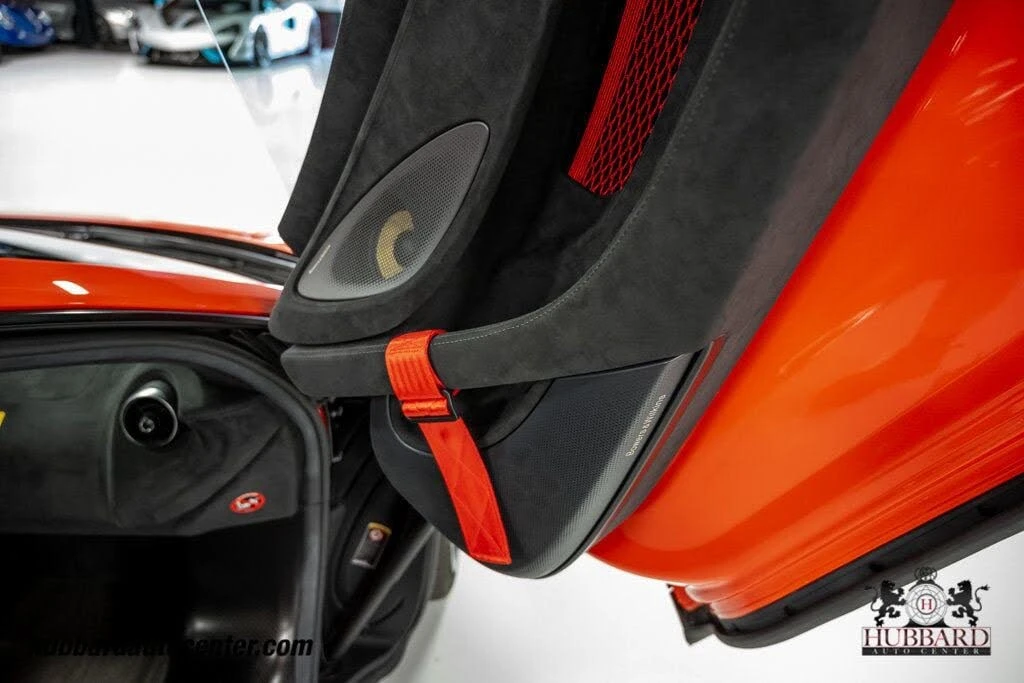 2020 McLaren 620R - Image 30 of 31