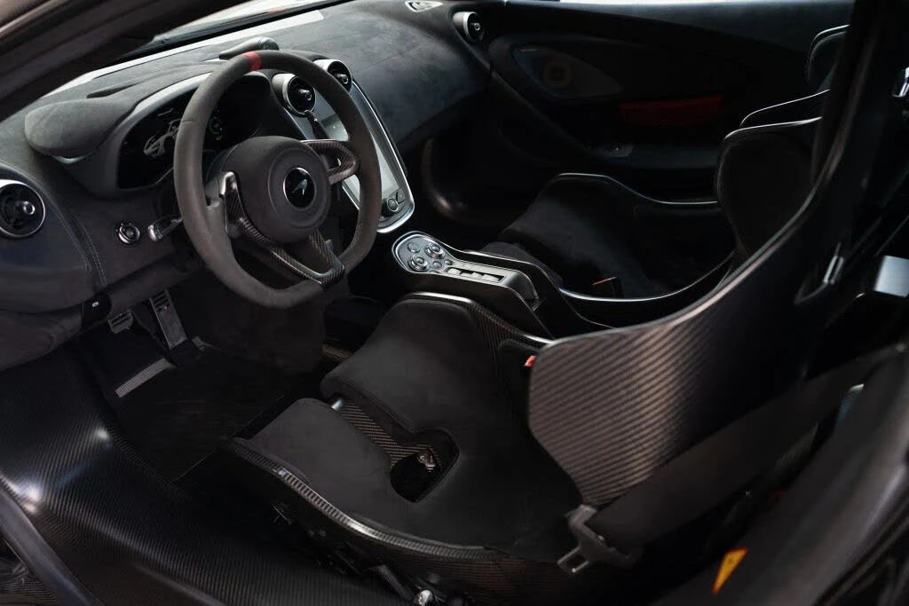 2020 McLaren 620R - Image 10 of 31