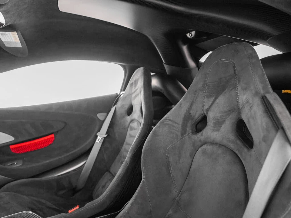 2020 McLaren 620R - Image 13 of 31