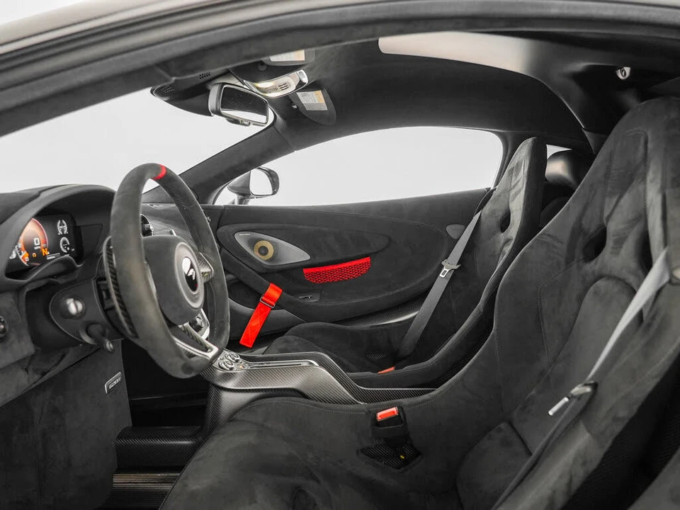 2020 McLaren 620R - Image 24 of 31
