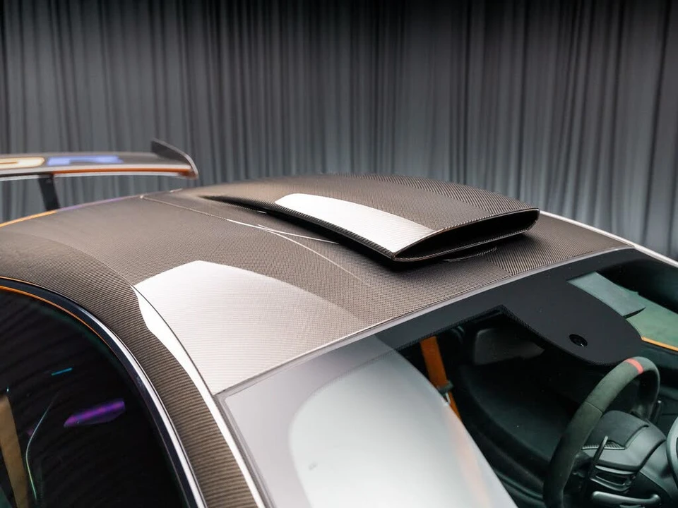 2020 McLaren 620R - Image 2 of 31
