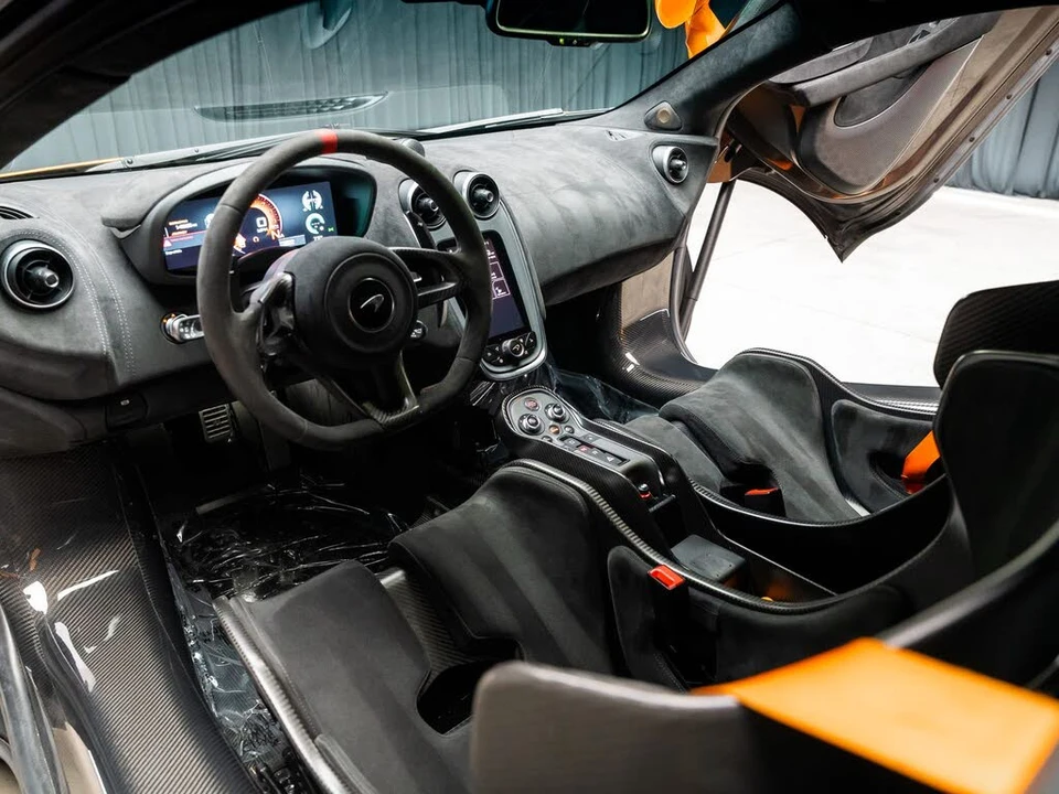 2020 McLaren 620R - Image 7 of 31