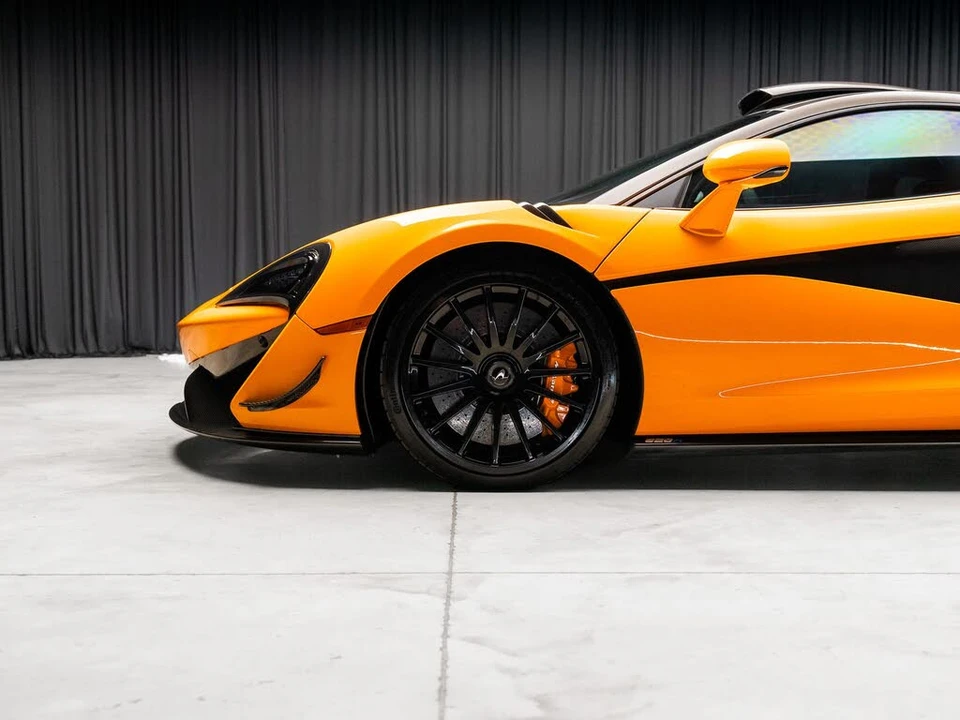 2020 McLaren 620R - Image 27 of 31