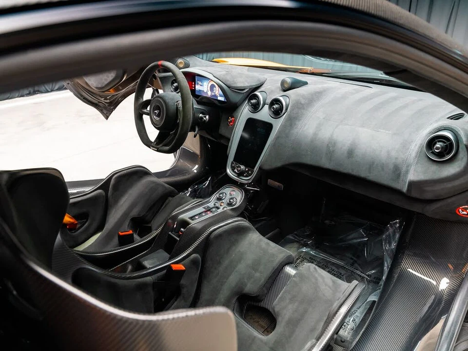 2020 McLaren 620R - Image 4 of 31