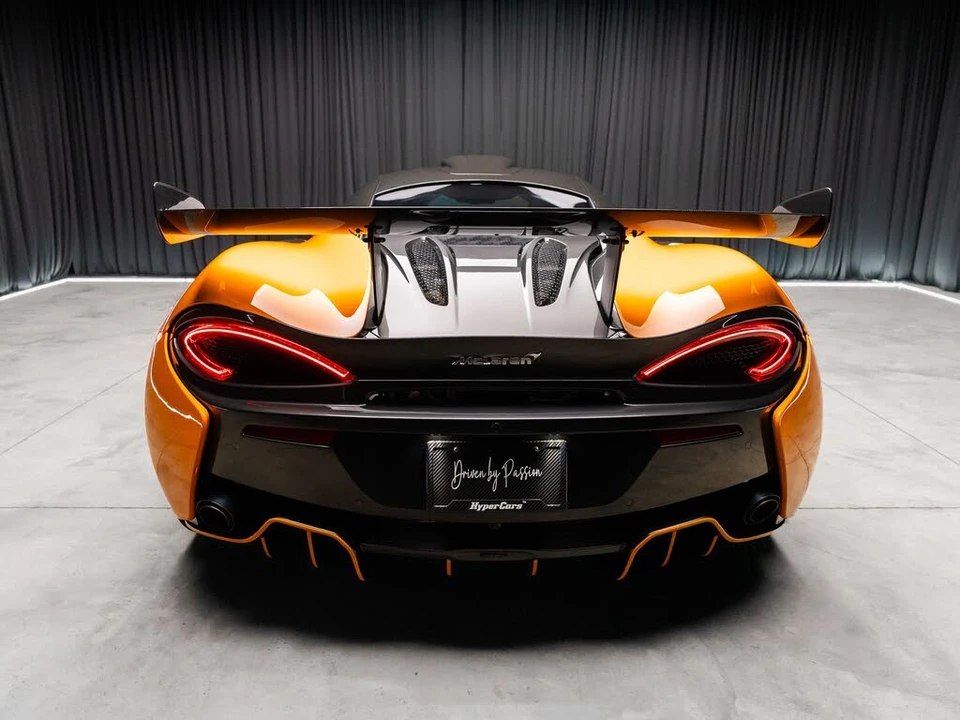 2020 McLaren 620R - Image 14 of 31