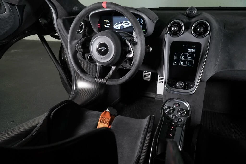 2020 McLaren 620R - Image 10 of 31