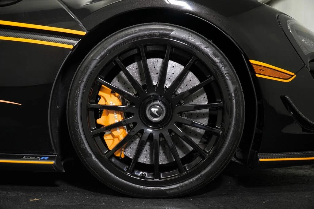 2020 McLaren 620R - Image 4 of 31