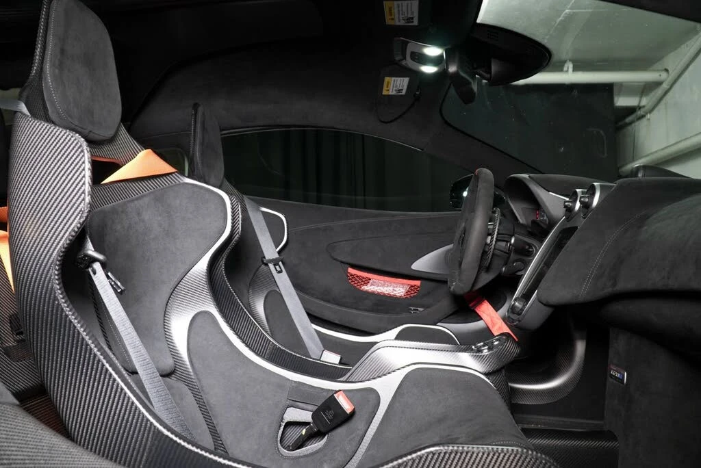 2020 McLaren 620R - Image 12 of 31